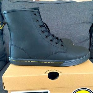 Dr. Martens Women’s Sheridan Ankle Boot Size 9